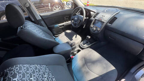 2010 Kia Soul +