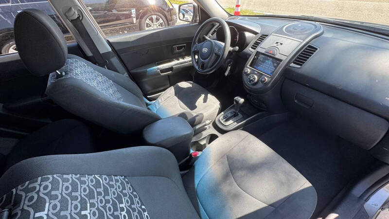 2010 Kia Soul +