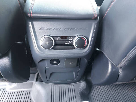 2025 Ford Explorer ST-Line