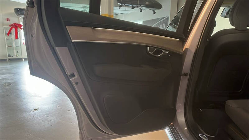 2026 Volvo XC90 B5 Plus 7P