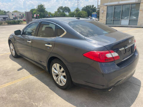 2011 Infiniti M37