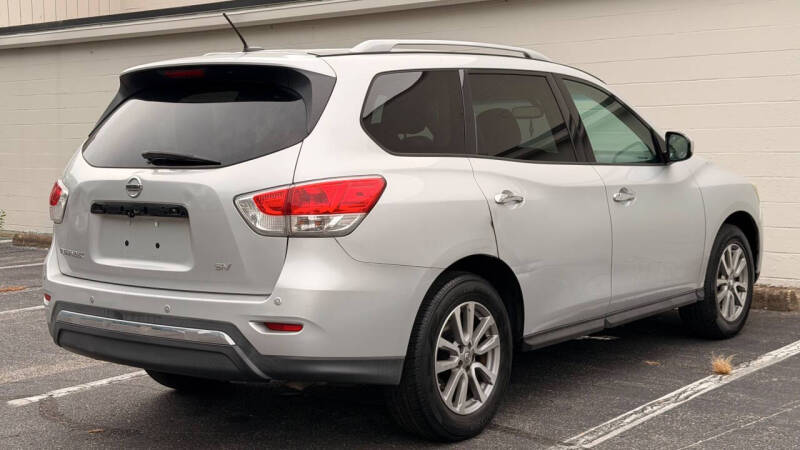 2015 Nissan Pathfinder SV