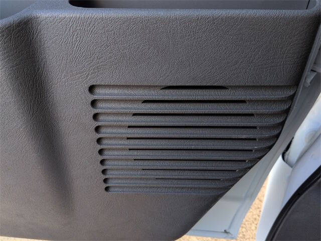 2025 Chevrolet Express 2500