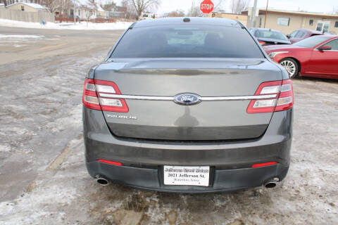 2015 Ford Taurus SE
