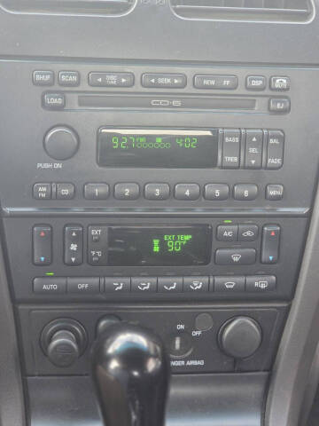 2002 Ford Thunderbird Deluxe