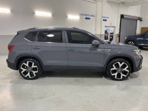 2023 Volkswagen Taos SEL 4Motion