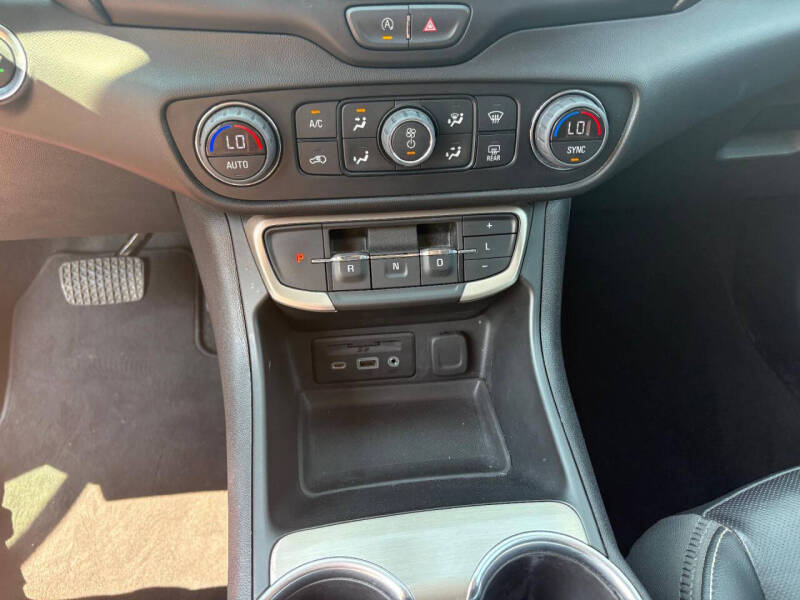 2023 GMC Terrain Denali
