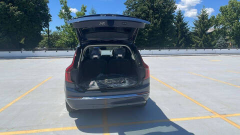 2026 Volvo XC90 B5 Core