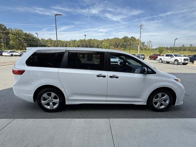 2020 Toyota Sienna L 7-Passenger