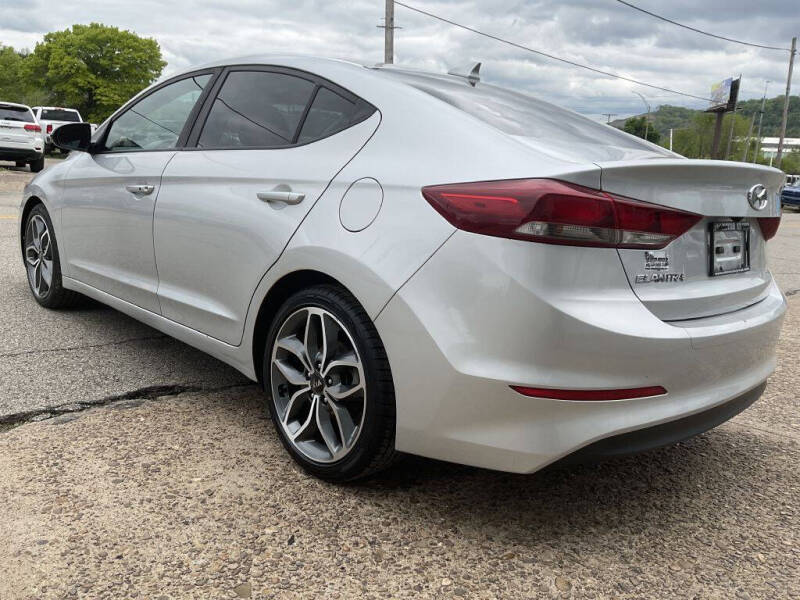 2018 Hyundai Elantra