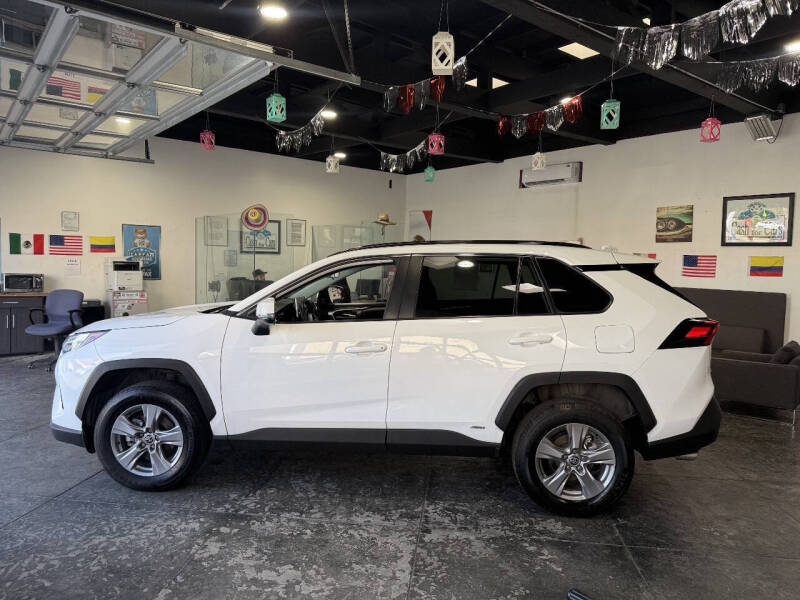 2023 Toyota RAV4 Hybrid XLE