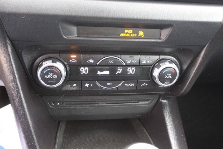 2016 Mazda MAZDA3 i Grand Touring