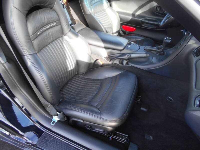 2004 Chevrolet Corvette