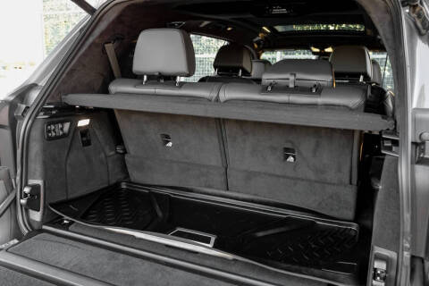 2023 BMW X7 M60i