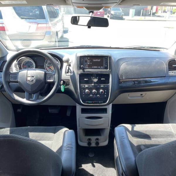 2017 Dodge Grand Caravan SE