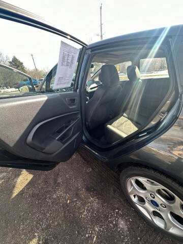 2011 Ford Fiesta SES