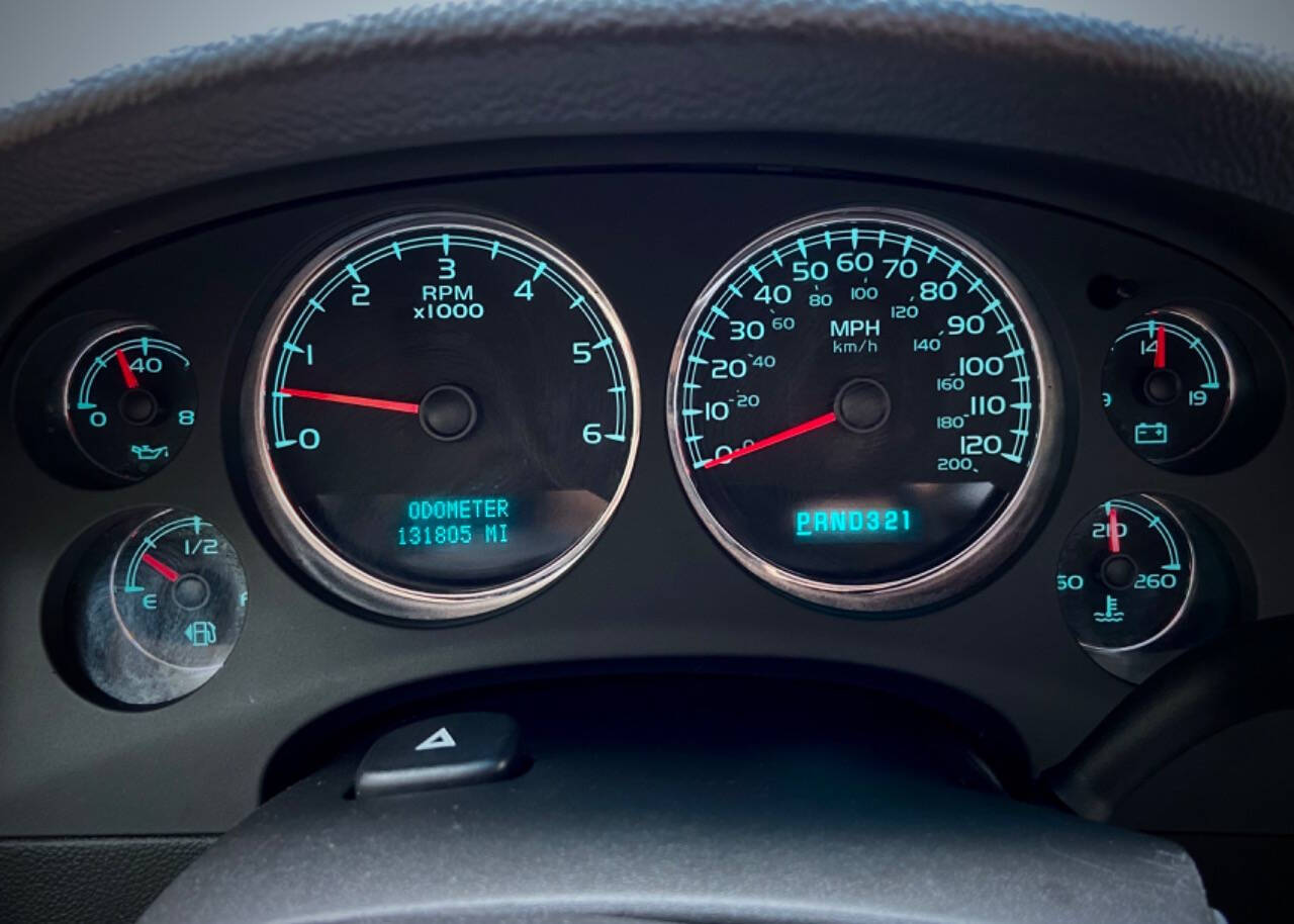 2008 Chevrolet Suburban 38
