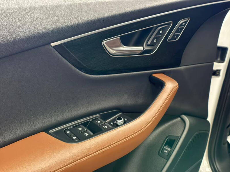 2023 Audi Q7 quattro Premium Plus 55 TFSI