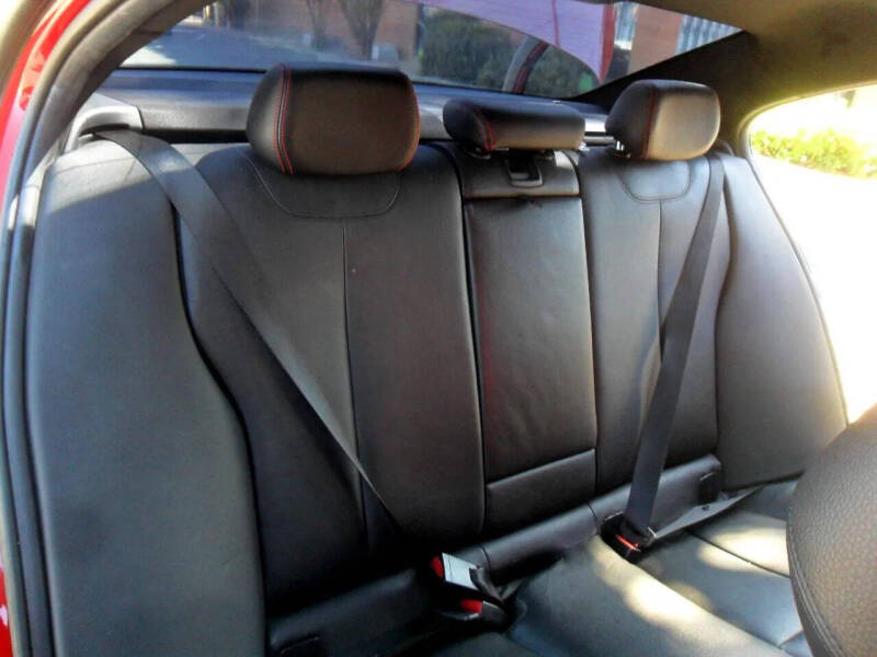 2015 BMW 3 Series 328i