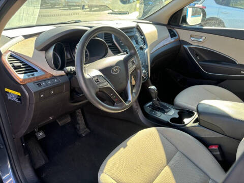 2016 Hyundai Santa Fe SE