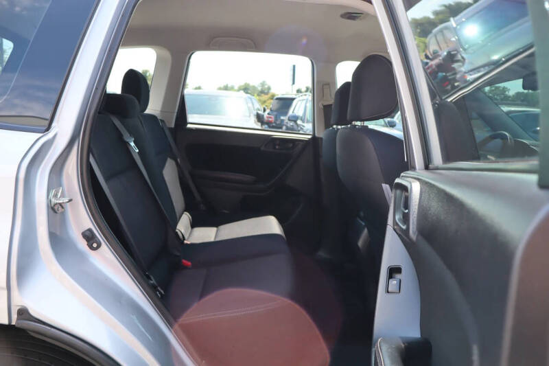 2016 Subaru Forester 2.5i