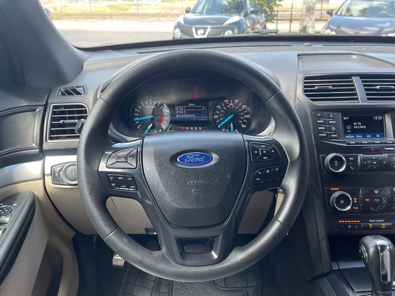 2018 Ford Explorer  - $17,900