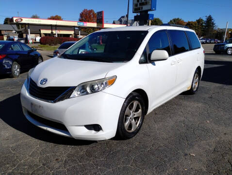 2013 Toyota Sienna for sale at Signature Auto Group in Massillon OH