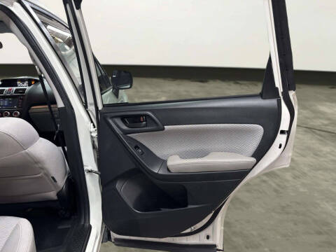 2017 Subaru Forester 2.5i