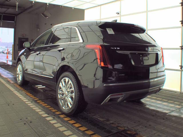 2022 Cadillac XT5 Premium Luxury