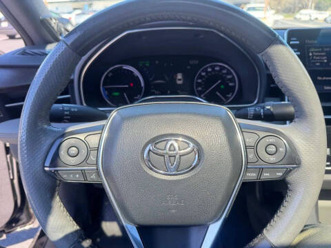 2022 Toyota Avalon Hybrid Limited