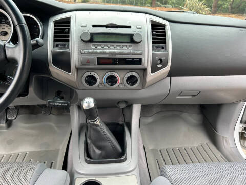 2005 Toyota Tacoma PreRunner V6