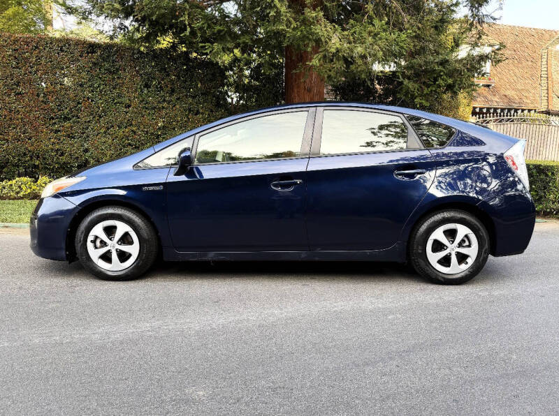 2012 Toyota Prius Two