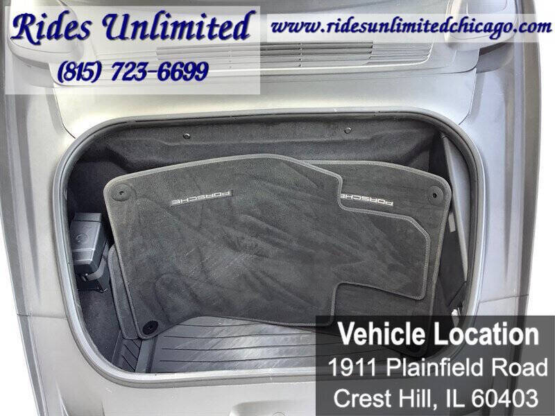 2025 Porsche 911 Carrera