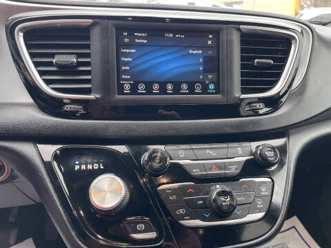 2020 Chrysler Pacifica Touring