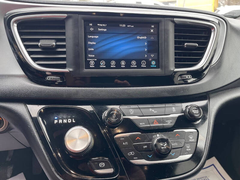 2020 Chrysler Pacifica Touring