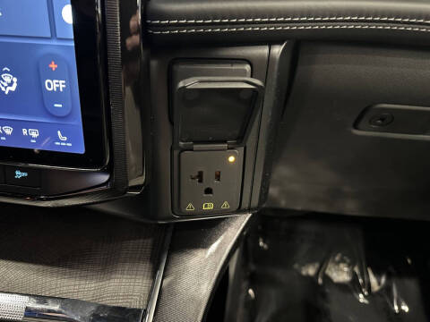 2023 Ford F-150 Lightning XLT