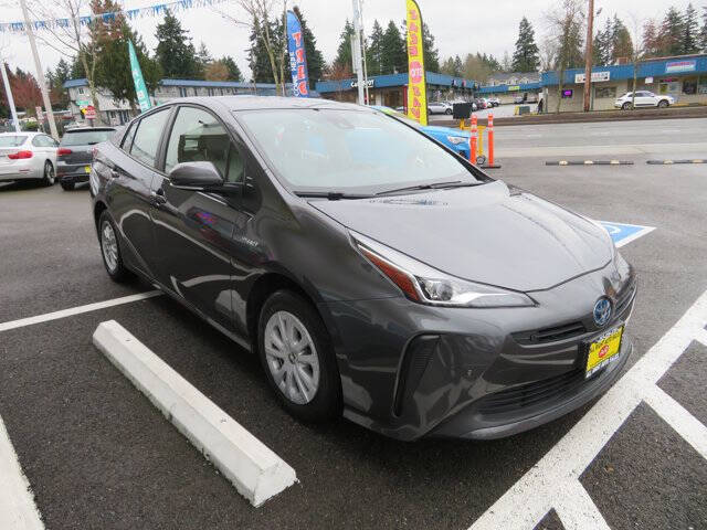 2022 Toyota Prius LE