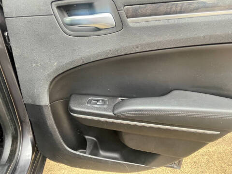 2019 Chrysler 300 Limited