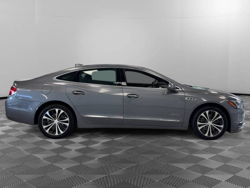 2018 Buick LaCrosse Avenir