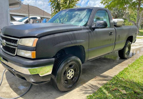 2004 Chevrolet Silverado 1500 Classic