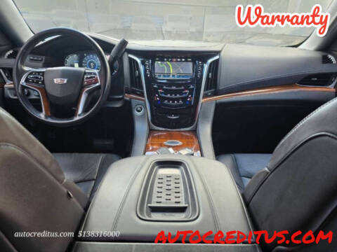 2017 Cadillac Escalade Luxury