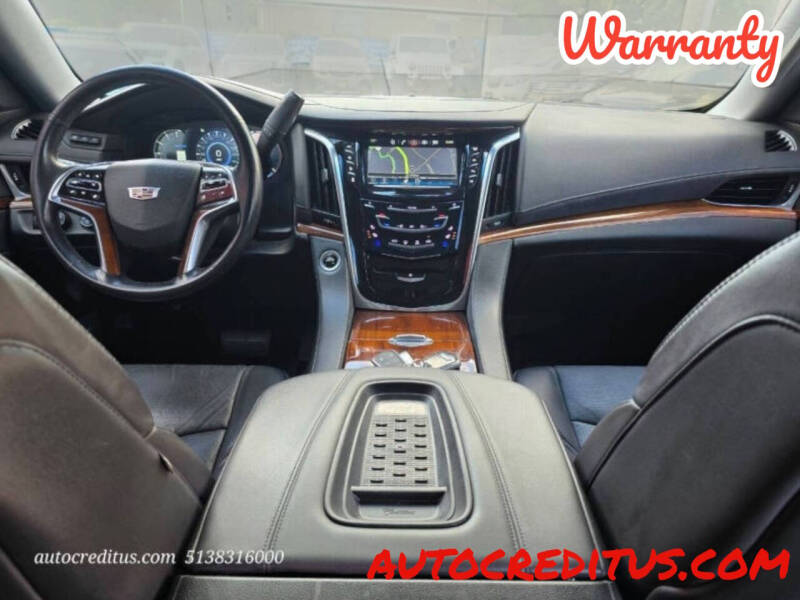 2017 Cadillac Escalade Luxury