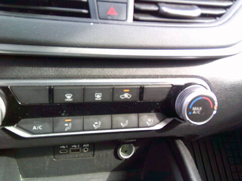 2022 Nissan Altima 2.5 SV