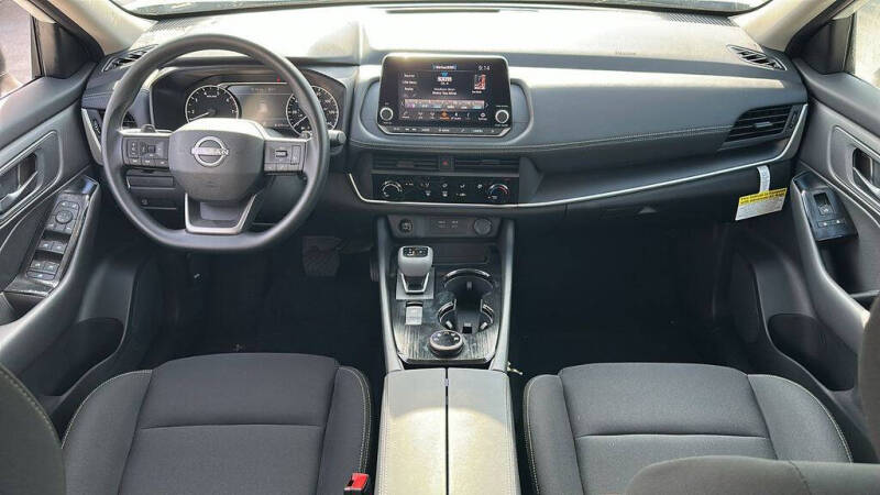 2025 Nissan Rogue S