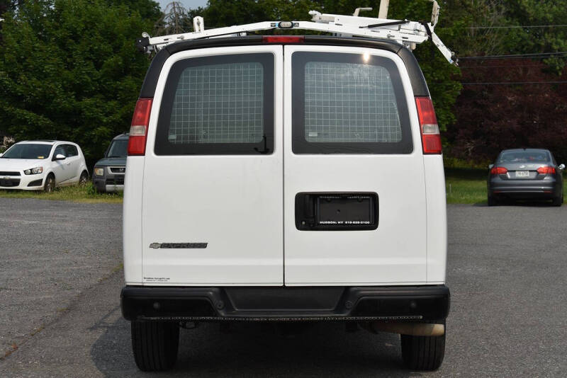 2017 Chevrolet Express 2500