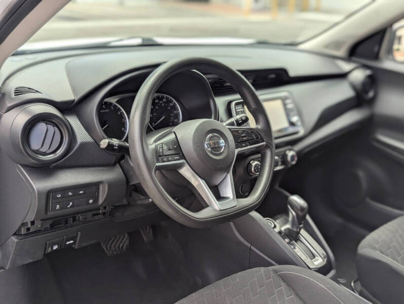 2021 Nissan Kicks S