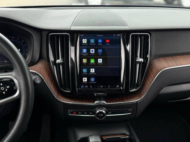 2023 Volvo XC60 B5 Plus Dark Theme