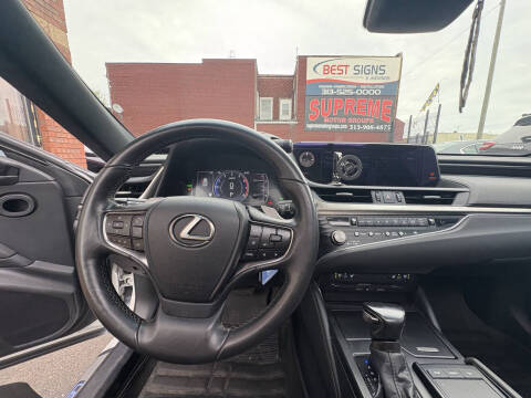 2021 Lexus ES 300h