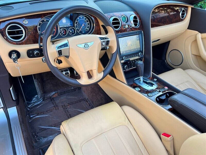 2015 Bentley Continental GT Base photo 24