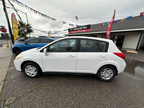 2010 Nissan Versa 1.8 S